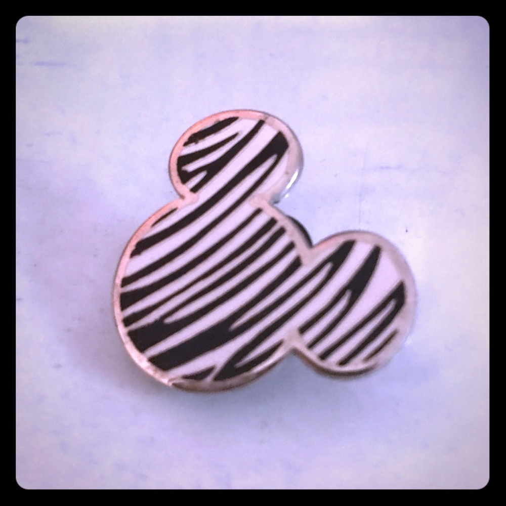 Disney pin